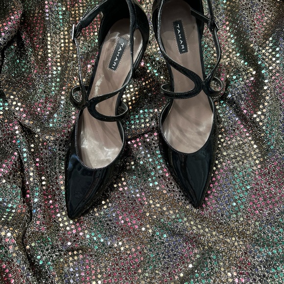 Shiny Black Tahari Staley Pumps Sz 8 - Picture 3 of 7
